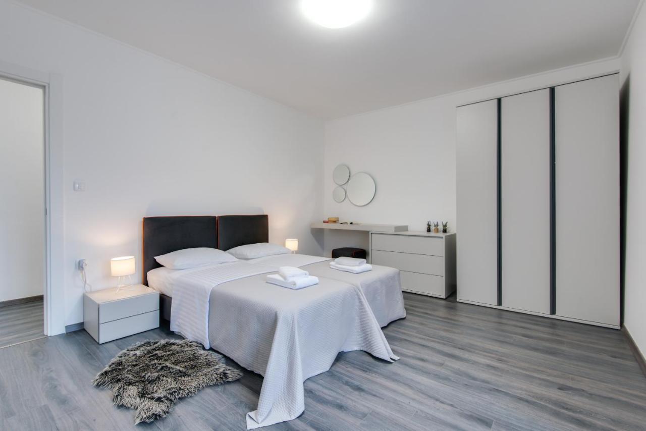 Apartments Sherri غييكا المظهر الخارجي الصورة